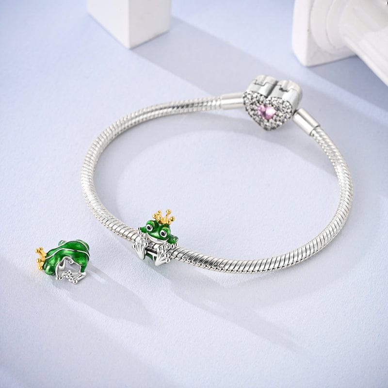 Climbing Frog Charm