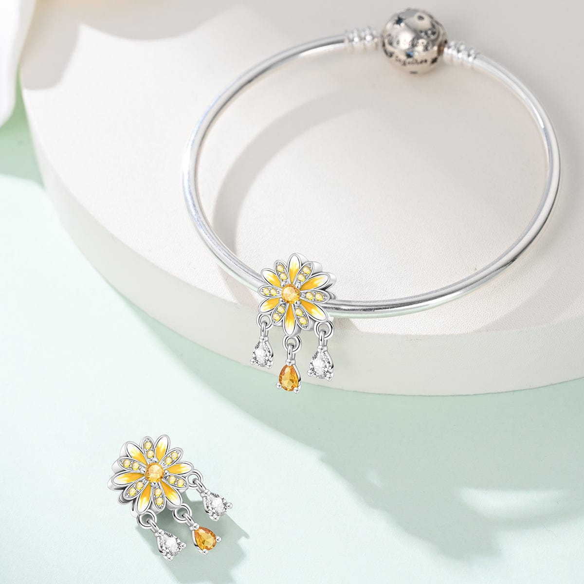 Daisy Blossom Charm