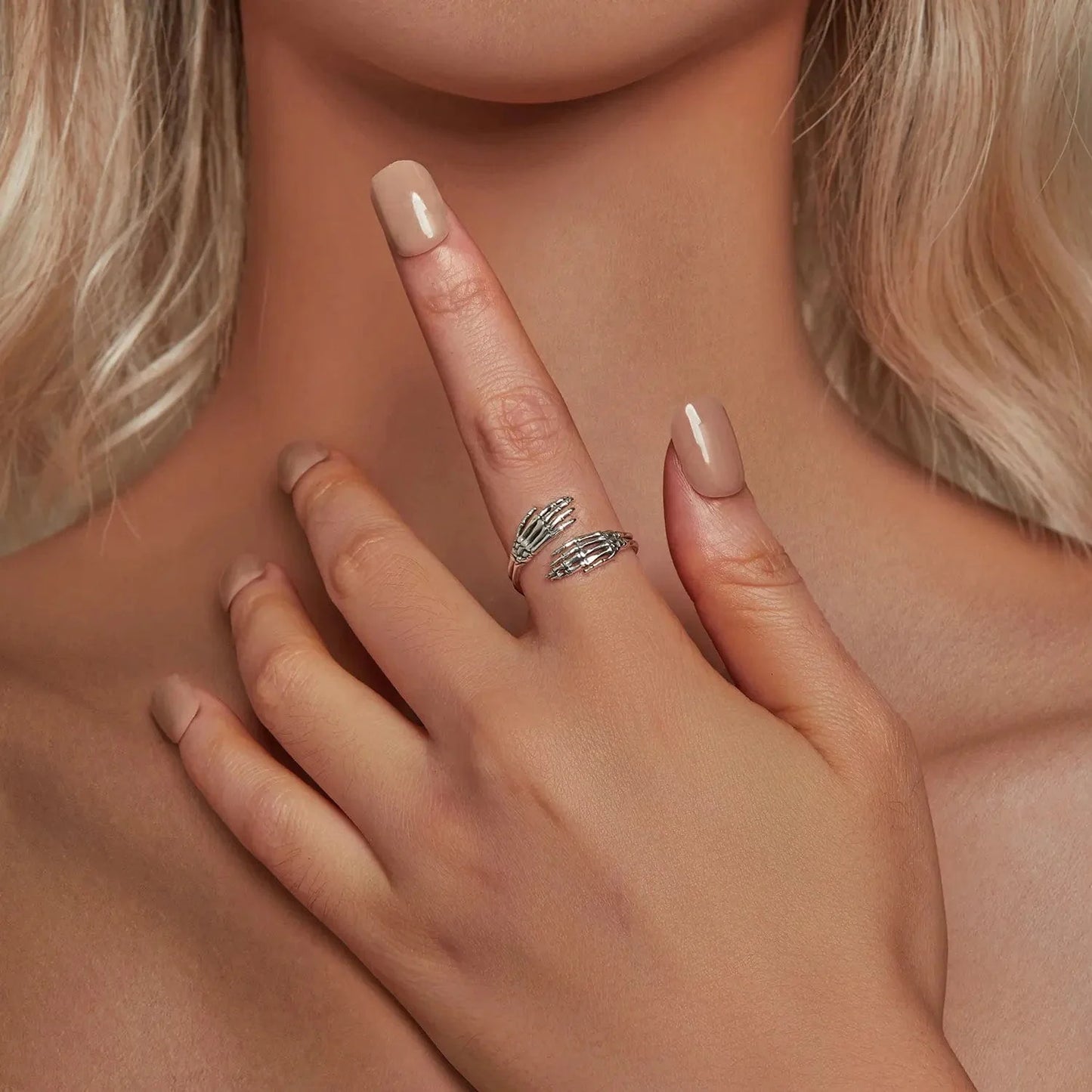 Halloween Skeleton Hands Hug Ring
