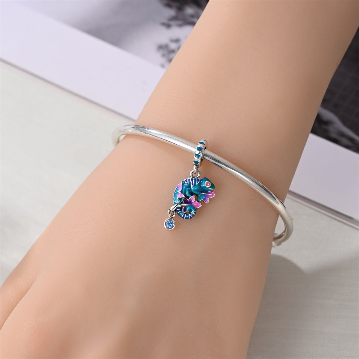 Thermochromic Chameleon Dangle Charm